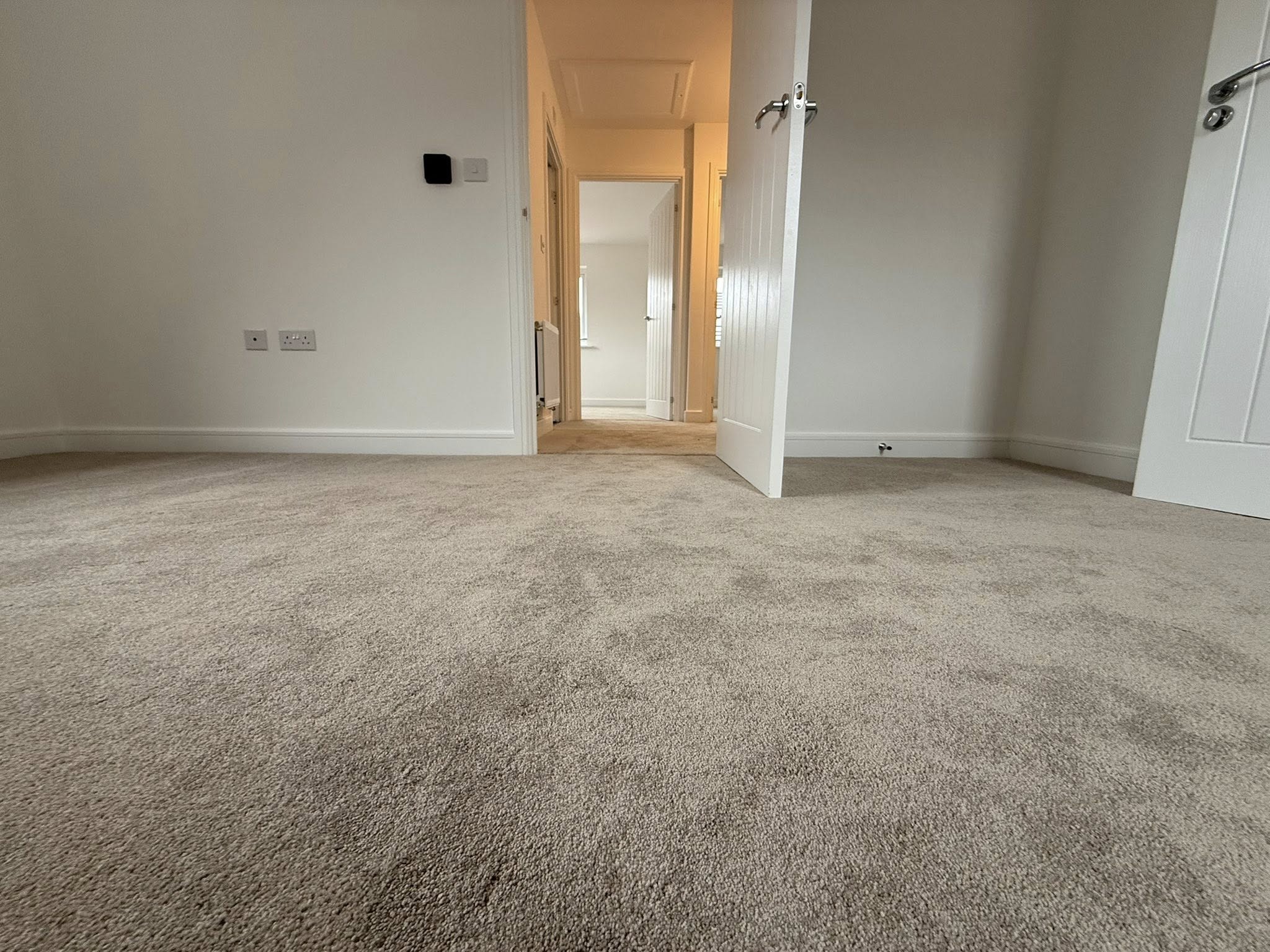 Bedroom carpet fitting Newton Abbot